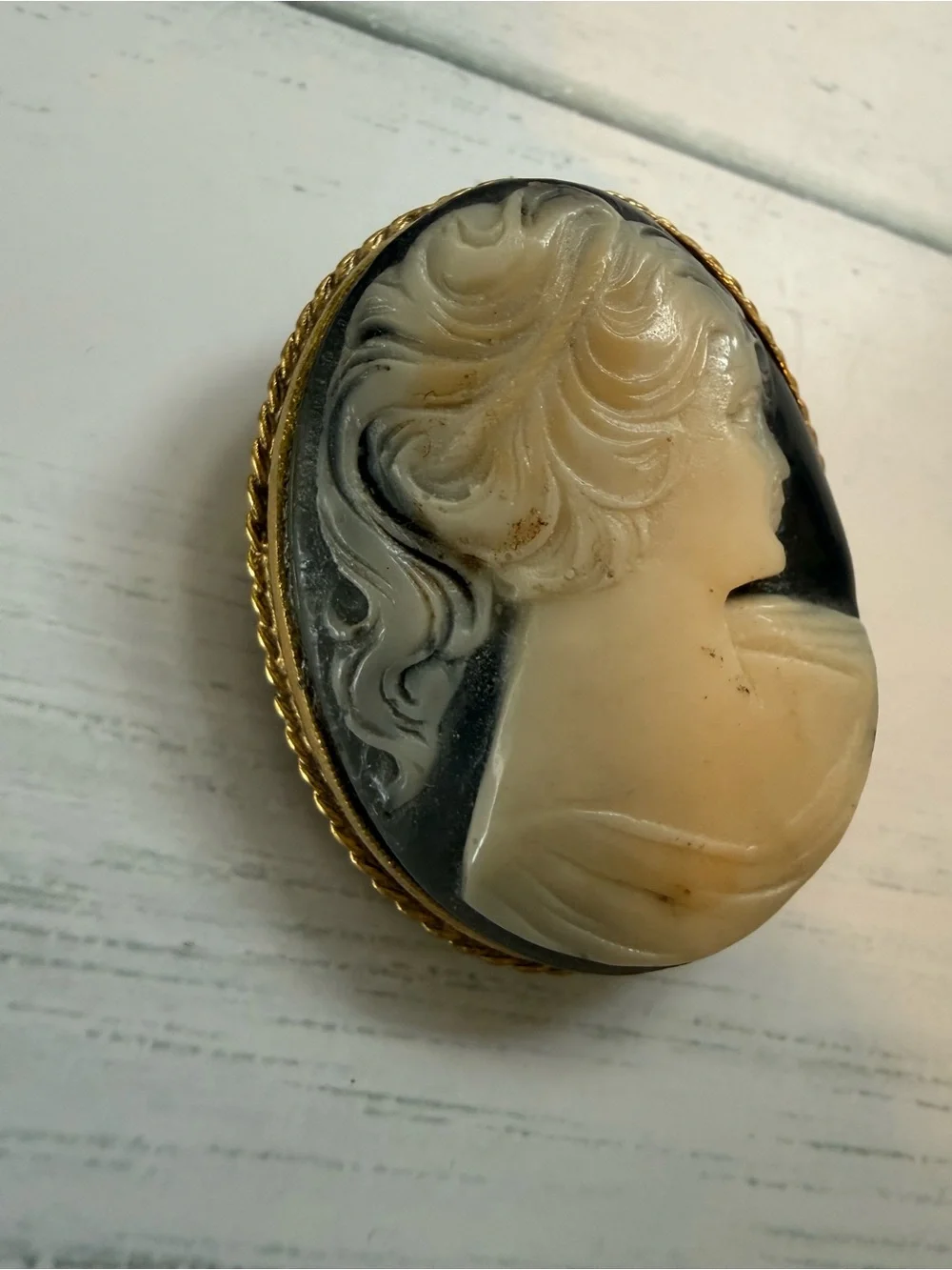 Classic Cameo Brooch in Cream and Black with Gold Frame
